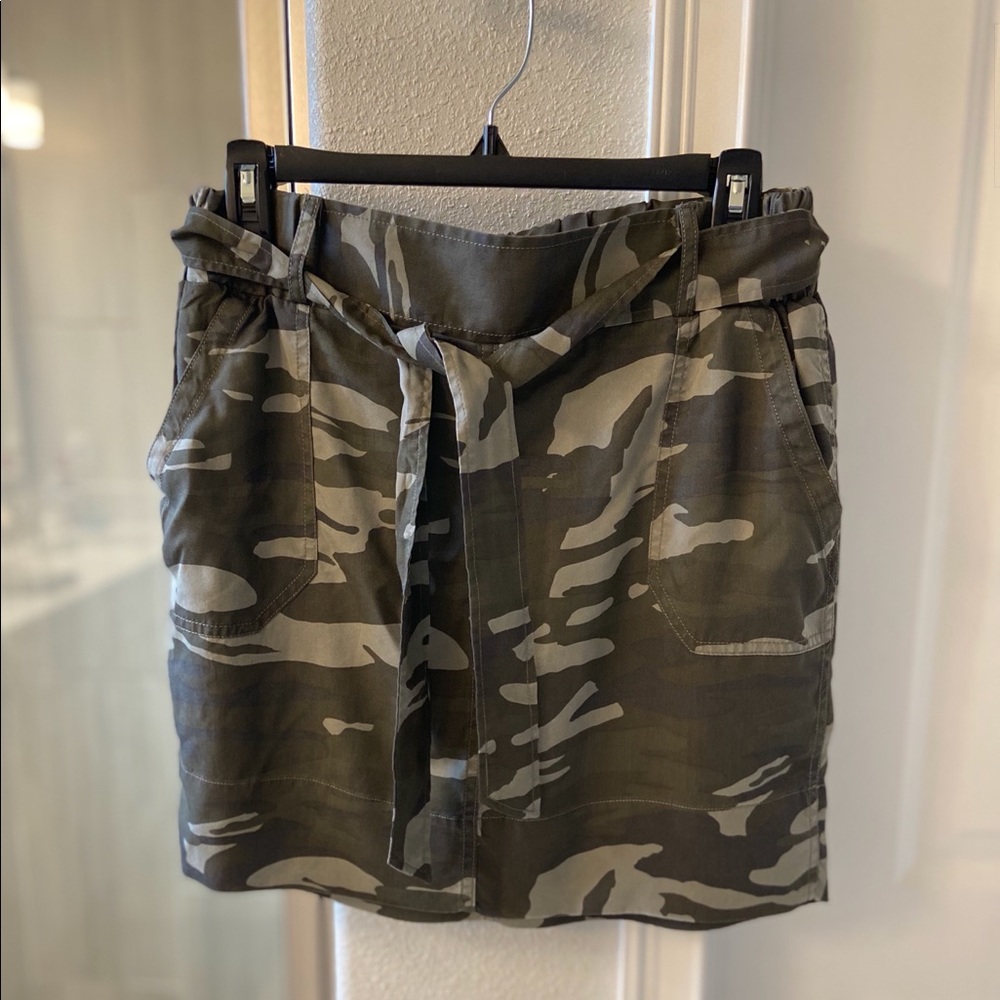 Camo Skirt, Size S/P, Express.